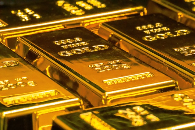 The Benefits of Gold Savings: A Hedge Against Inflation and Economic Uncertainty